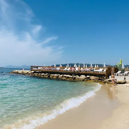 Magnifique 1 Plein Centre Juan Les Pins 50m Des Plages *